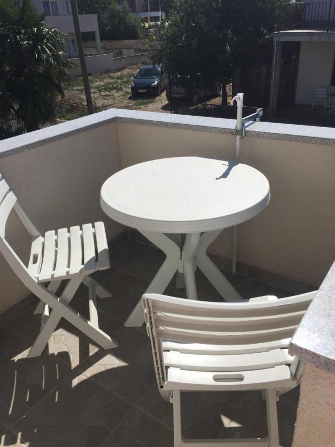 Apartmani Majstorovic Vodice Rom bilde